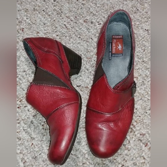 Fluchos red heeled shoes - Picture 7 of 7